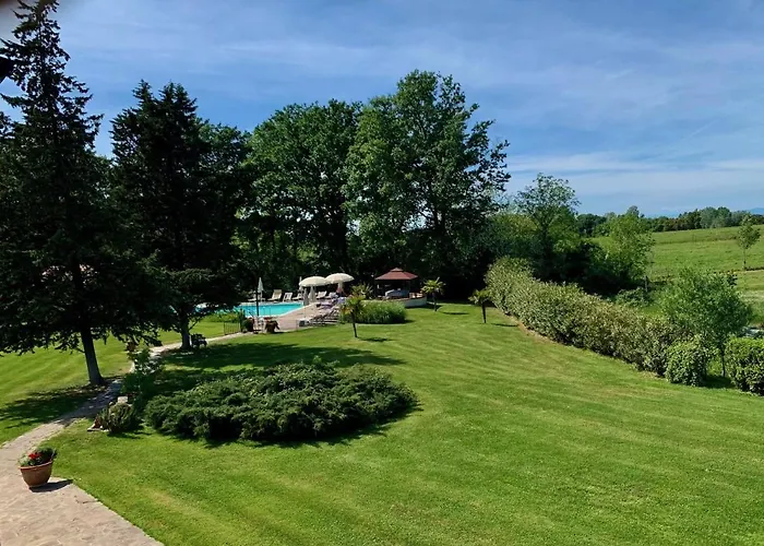 Podere Il Giurato 아파트 파우글리아